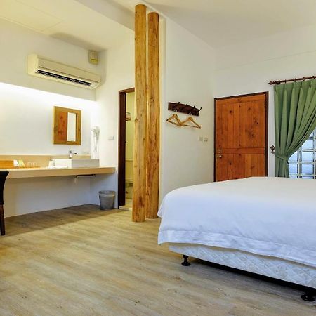 Shire Homestay Luodong Exterior photo